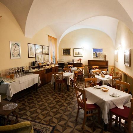 Albergo Della Torre Dal 1891 เตรสโกเรบัลเนอาริโอ ภายนอก รูปภาพ